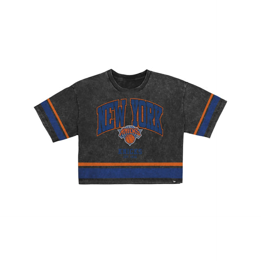 New York Knicks Women's Vintage Stripe Cropped T-Shirt
